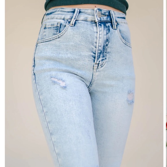 Risen High Rise Crop Straight Leg Jeans 32W/15‎ Washed Denim New With Tags - Picture 3 of 8